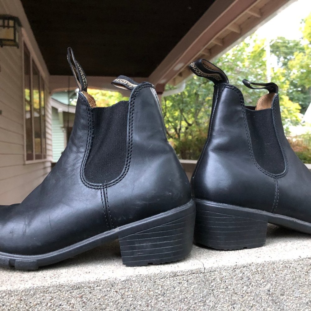 Blundstone heeled Chelsea Boot 7.5 W US